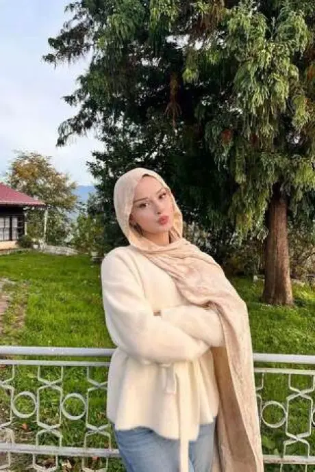 Yağmur Ataşehir Escort Bayan Ataşehir Escort Yağmur Fotoğrafı (4)